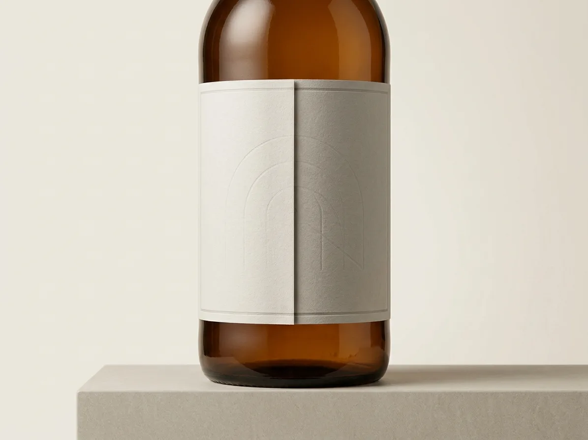 Custom bottle labels, showing the wraparound seam construction